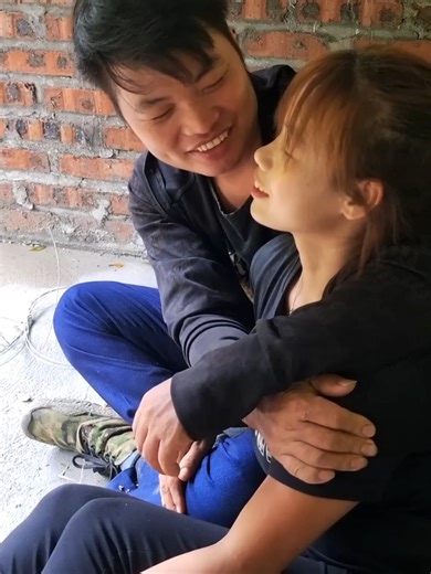 How to make a flat pig barn roof and barn door - farm life