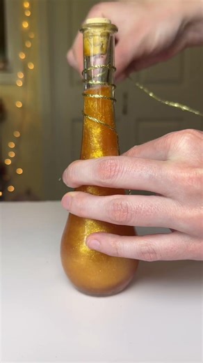 Making my new Royal Seelie Blood decorative potion bottle! Restock this Sunday, 5/17