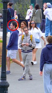 773K views · 10K reactions | How To Make A Stranger Laugh  | HumorBagel | Facebook