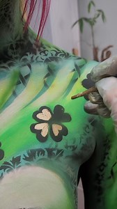 688K views · 2.1K reactions |  Going green never looked so fierce. Painted head to toe in vibrant energy! | Fine Art, Bodypainting & Airbrush Make-up / bodyart by Lana Chromium | Facebook