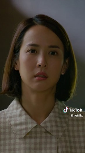 SUBS HIVE RISE! #Parasite is now streaming, only on Netflix (UK) 🦠