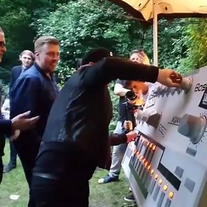 168K views · 455 reactions | Jumbo Roland TB-303 www.defaultvibration.com - online mixing and mastering services | default vibration studio | Facebook