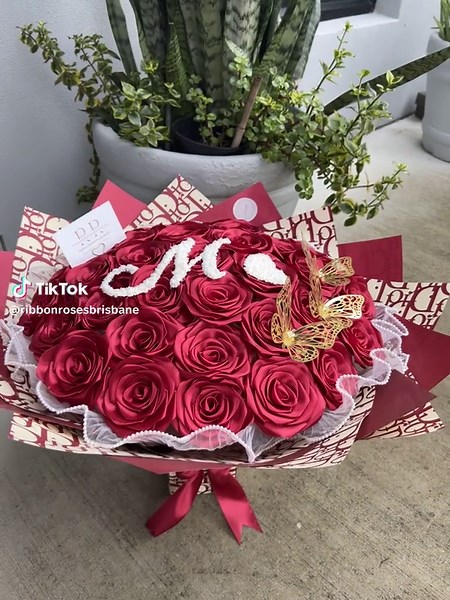 Order Beautiful Roses for Mother's Day Gifts