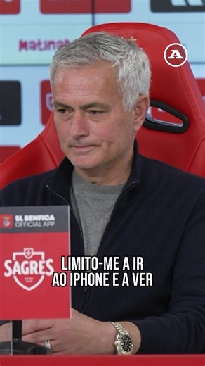 José Mourinho respondeu com bom-humor às críticas à arbitragem, por parte do presidente do Famalicão, após a vitória do Benfica frente ao Famalicão. #conferencia #benfica #josemourinho | A BOLA