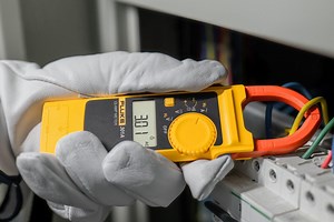 Fluke 301A Clamp Meter