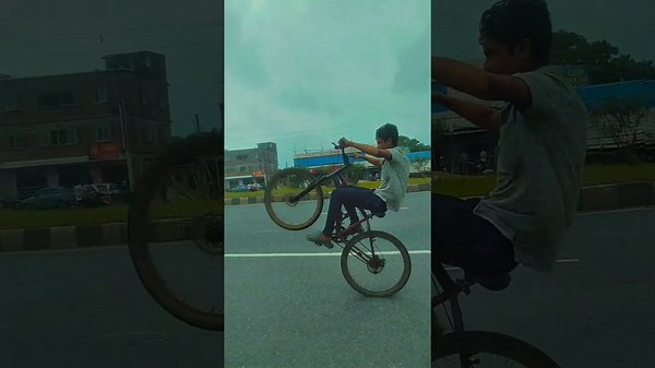 “Insane Cycle Stunts! 😱 Must Watch #stuntrider