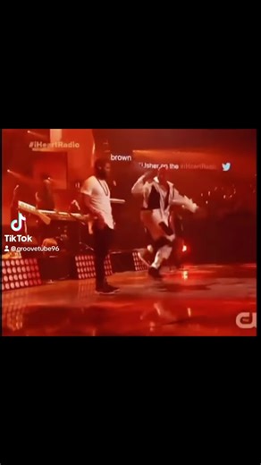 @Usher Raymond #usherraymond “u dont have call” classic #rnb #hiphop #dance #rnbmusic