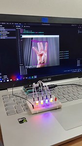 Lập trình Arduino đếm số ngón tay Nguồn: Share Edu Theo dõi STEM Hải Phòng-HGMAS ngay để cập nhật nhiều thông tin thú vị về khoa học - công nghệ nhé! : 56 Đặng Kim Nở, Lê Chân, Hải Phòng : 0793.369.656 #informatics #code #programming #STEM #trungtambdkthoanggiap #trungtamhoanggiap #hgmas #hoanggiapmathsandscience | Câu lạc bộ Hoàng Giáp Maths and Science | Facebook