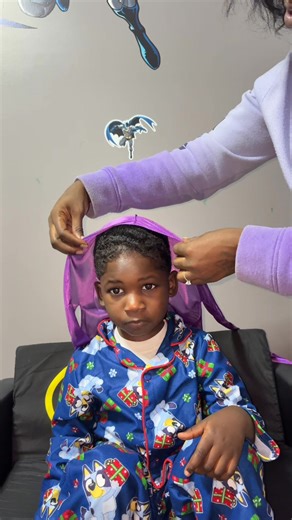 Unbox cjs wavy merch products with him! Give him a thumbs up if you think he did a good job! #hair | Vaykayy