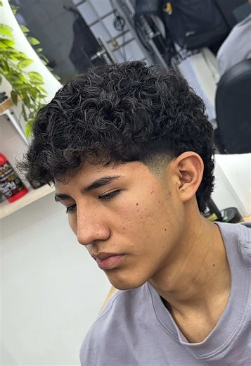 Semi Ondulación en Pelo Corto: Técnicas y Estilos