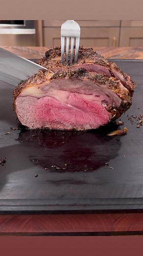 3.3K views · 42 reactions | This Prime Rib with Roasted Garlic...