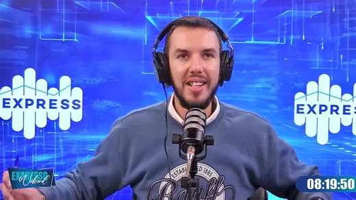 l’événement DataOverflow Organisé par IEEE CS INSAT et ACM, pour rendre la Data Science accessible à tous plus de détails avec Eya Fetni et Emna Hleli #EFM_Expresso_Weekend | Express FM