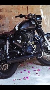 Royal Enfield Classic 500 - Stealth Black custom Modified