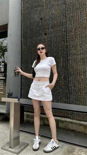 จีบพ่อเราแทน🤣 #fyp #ootd #outfit #แต่งตัว #cafe