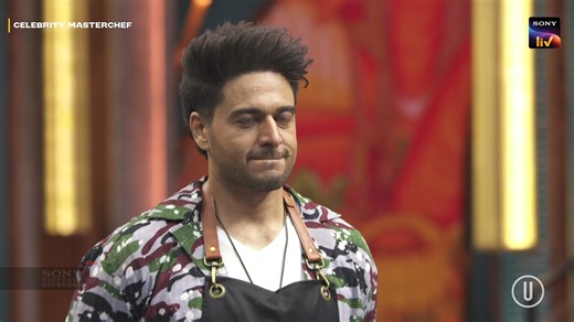 One dish. One shot. The Black Apron Challenge is here. Who will cook their way to safety, and who will face elimination? Tune into Celebrity MasterChef streaming now on Sony LIV. New Episodes Mon - Fri 8 PM. #CelebrityMasterChef #MasterChefIndia #CelebrityMasterChefOnSonyLIV #StayTuned #SeetiBajegi | Sony LIV