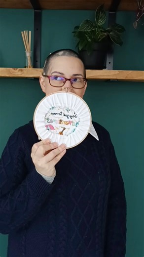 Julie Stuart ⋒ on Instagram: "We’re so excited to introduce you to our January member's pattern by the talented @em_bea_roidery 😍🎸🎆⛰️ Beatrice is an embroidery artist with her business ‘EmBeaRoidery’. Beatrice grew up in Italy and lives in the UK with her Polish husband and two young kids. Her style is all about using beautiful, bright colors and uplifting quotes to create unique embroidery pieces. We have always loved her bright, bubbly patterns - so we thought she would be the perfect artis