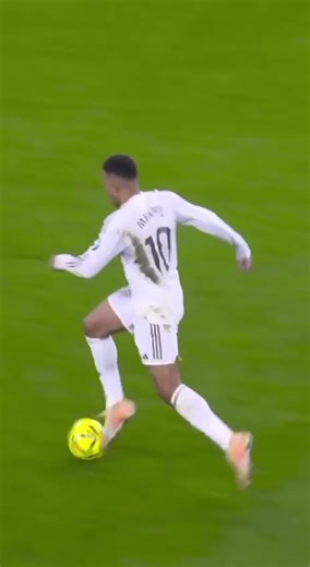 Mbappé Goal | Amazing Attack Finish #Mbappe #SoccerShorts #Goal #Football #Shorts #PSG #France