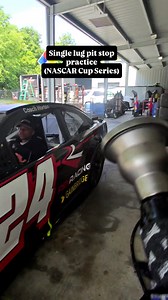Single lug pit stop practice!!💪🏾😮‍💨 #reelschallenge #reelsfypシ #NASCAR #nascarracing #nascarcupseries #BrehannaDaniels | Brehanna Daniels