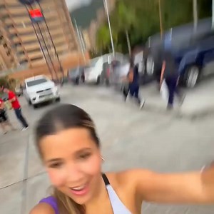 🌟 ¡Los Jueves en Farmatodo son diferentes! 🌟 ¡Activa tu cuerpo y tu energía! 💪🎶 Te esperamos a partir de las 6:00 p.m. Todos los Jueves para disfrutar de nuestras clases de Zumba, Bailo terapia, Fitcombat, totalmente GRATIS. Revisa nuestras historias para saber donde será la próxima clase. @farmatodovzla | FARMATODO Venezuela