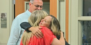 Central Texas woman struck by sudden paralysis comes full circle