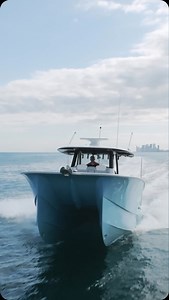 The HammerYachts HammerCat 35 can be described in one word: beastly....