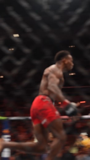 Chi-Town crowd erupts after THIS Lerone Murphy knockout! 🤯 #UFC319 | UFC