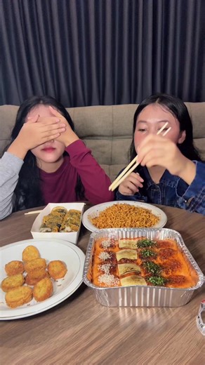 Ib: @Maria Bui Mukbang di tentukan oleh angka🤤 #azraezra #mukbang