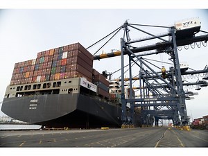 California's Biggest Ports Are Deploying Air Pollution Capture for Ships