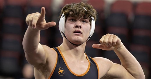 Eureka's undersized heavyweight, Wes Banks, dominating at 285 with Lion-like agility