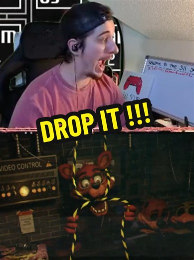 Facing Foxy in a Jump Scare Situation