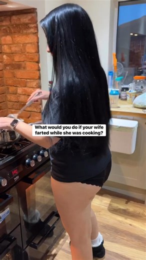 #fartgirl #fartsarefunny #farting #leggings #leggingsgirl #fart #fartingpranks #gassy