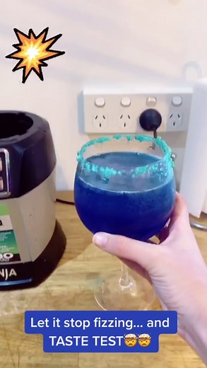 Brain Licker super sour slushie 🤯🤪 Can you handle it? #brainlicker #brainlickercocktail #supersour #sourcandy #universalcandy #fyp