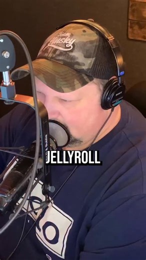 Do you like Jelly Roll with/without his beard? #jellyroll #beard #fypシ | Big D & Bubba