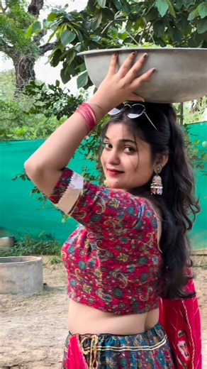 Sannaa on Instagram: "🙌 @sannaaa__02"