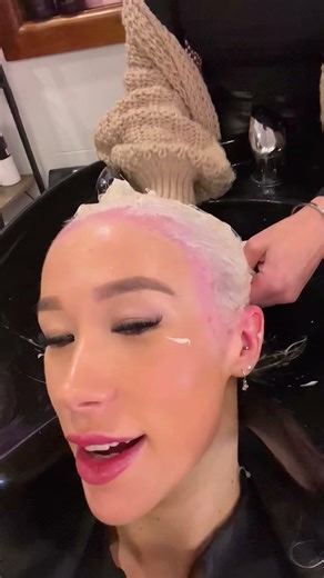 My Rude Hairstylist BURNED Me 😡💇‍♀️