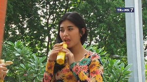 5.3K views · 66 reactions | Nasi Goreng Kebab dan Kue Cubit mirip Burger. UNIK! #RagamIndonesia | TRANS7 | Facebook