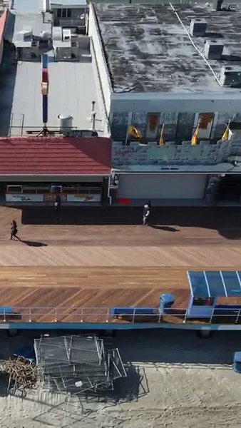 Ahh that new wood looks AMAZING | Wildwood Boardwalk
