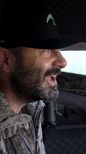 Mike Reed makes his first bow hunt of the season for Apollo #hunting #deer