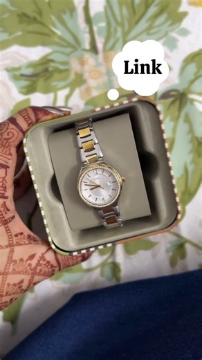 Lifestyle By Shreya on Instagram: "Unboxing Fossil Watch ⌚️😍: Birthday Gift . Comment for ‘LINK’ . . . . #reel #fossil #unboxing #viral #bestfind #reelitfeelit #foryou #fypage #fashion #fyp"
