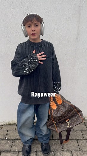 RAYU on Instagram: "Todays fit 👁️💘 #rayuwear #clothingbrand #explorepage #rayuweariseverywhere #reels #rayu #fashion"