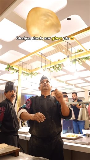 Trupti Caterers | Luxury Catering on Instagram: "some temptations are universal 😋 what’s your weak spot? 👀 . . . (trupti caterers, ulte tawe ki roti, ghee roti, vegetarian catering, indian weddings, trupti group, buffet counter, catering mumbai, wedding food, indian food lovers, catering experience, comfort food)"