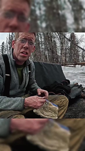 Night warmed by fire #camping #outdoor #survival #outdoorcooking #campfirecooking #outdoorboys #Bushcraft #alaska #nature #campinglife #cooking #survivaltips