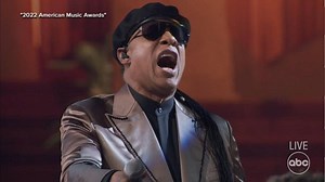 Biggest moments from the 2022 AMAs