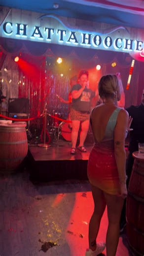 Best Stage Karaoke Moments and Epic Fails