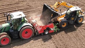 9.3K views · 332 reactions | Katoffel legen mit einem #Fendt 720 mit Miedema CP 42 Legemaschine. Danke an Hermann Rexin für das Video per Nachricht. | profi | Facebook