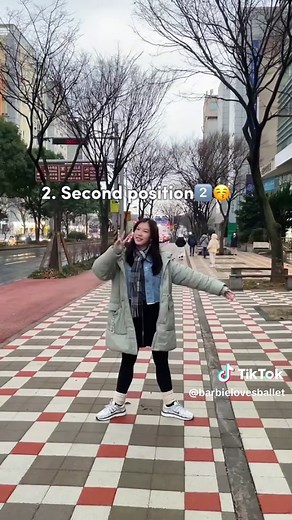 Kumpulan Gerakan Ballet Dasar untuk Pemula | Dance Tutorial