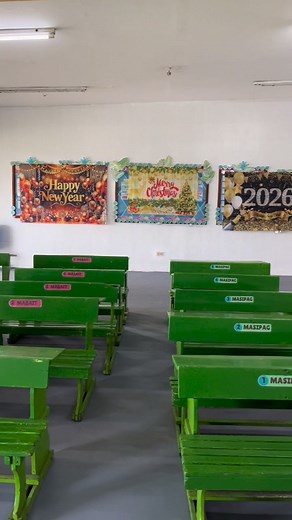 Tinanong ko pupils ano gusto nila color ng flooring last Friday. Gusto nila white daw 😅😂 award!! Dito ko po nabili ang products👇 https://vt.tiktok.com/ZSfBA2jBm/ | Sir Michael