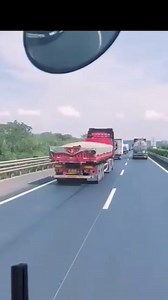 Cute girl bus driving 😳 😯😯😳😳 #shorts #viralreels | car.legend