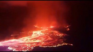 GOMA (22 mai 2021) ÉRUPTION DU VOLCAN NYIRAGONGO. Dans sa note du 11 mai 2021, l'Observatoire Volcanologique de Goma appelait déjà à la vigilance: « Les données instrumentales acquises à l'OVG durant la période susmentionnée [25 avril au 10 mai 2021] indiquent que les deux volcans sont très actifs et particulièrement le Nyiragongo où il s'observe quelque séismes hybrides sporadiques dans son champ. » | Uhem Mesut