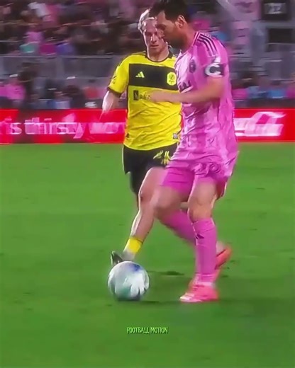 The Way These Nutmegs Landed 🔥 #football #soccer #skills